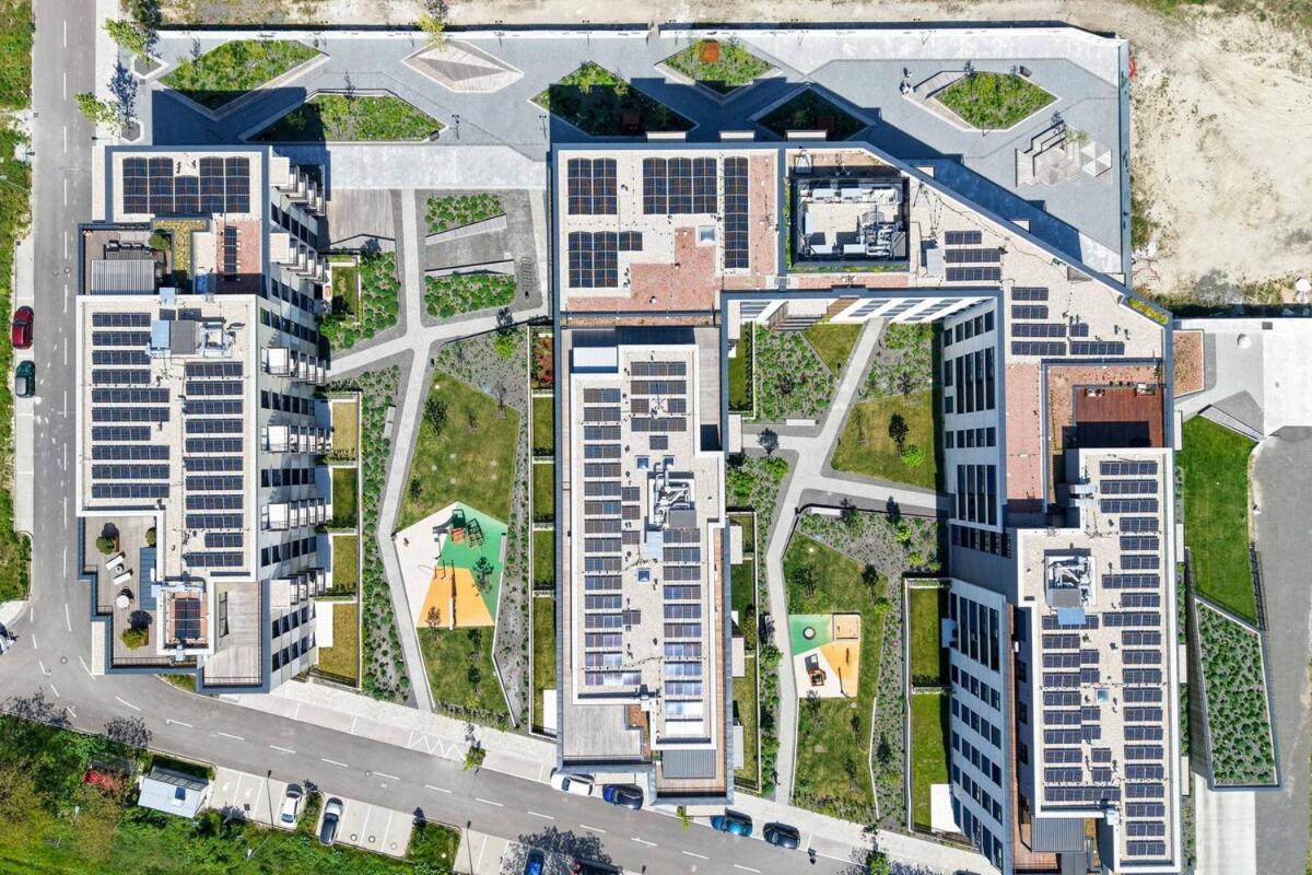 Nesto- Brand New With Free Parking! Apartmán